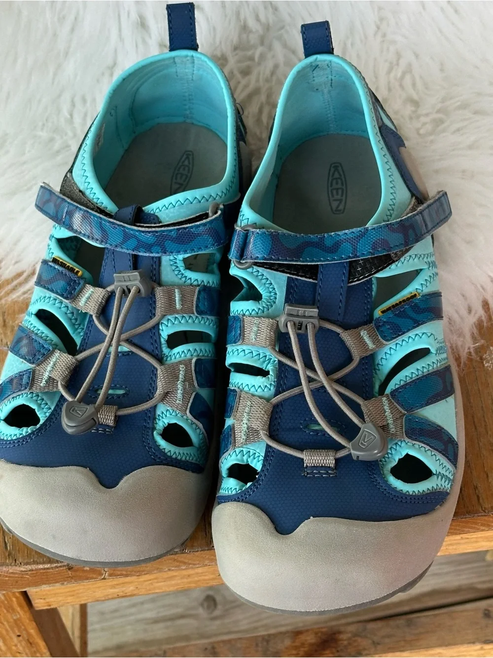 Keen Kids Navy and Aqua Closed-Toe Sport Sandals